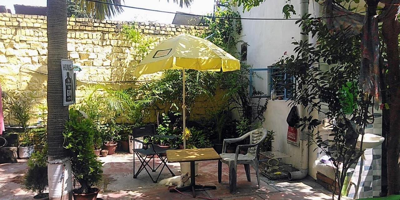 Zigzag Homestay Agra  Εξωτερικό φωτογραφία