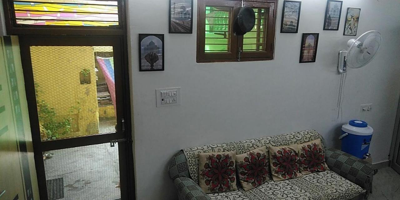 Zigzag Homestay Agra  Εξωτερικό φωτογραφία