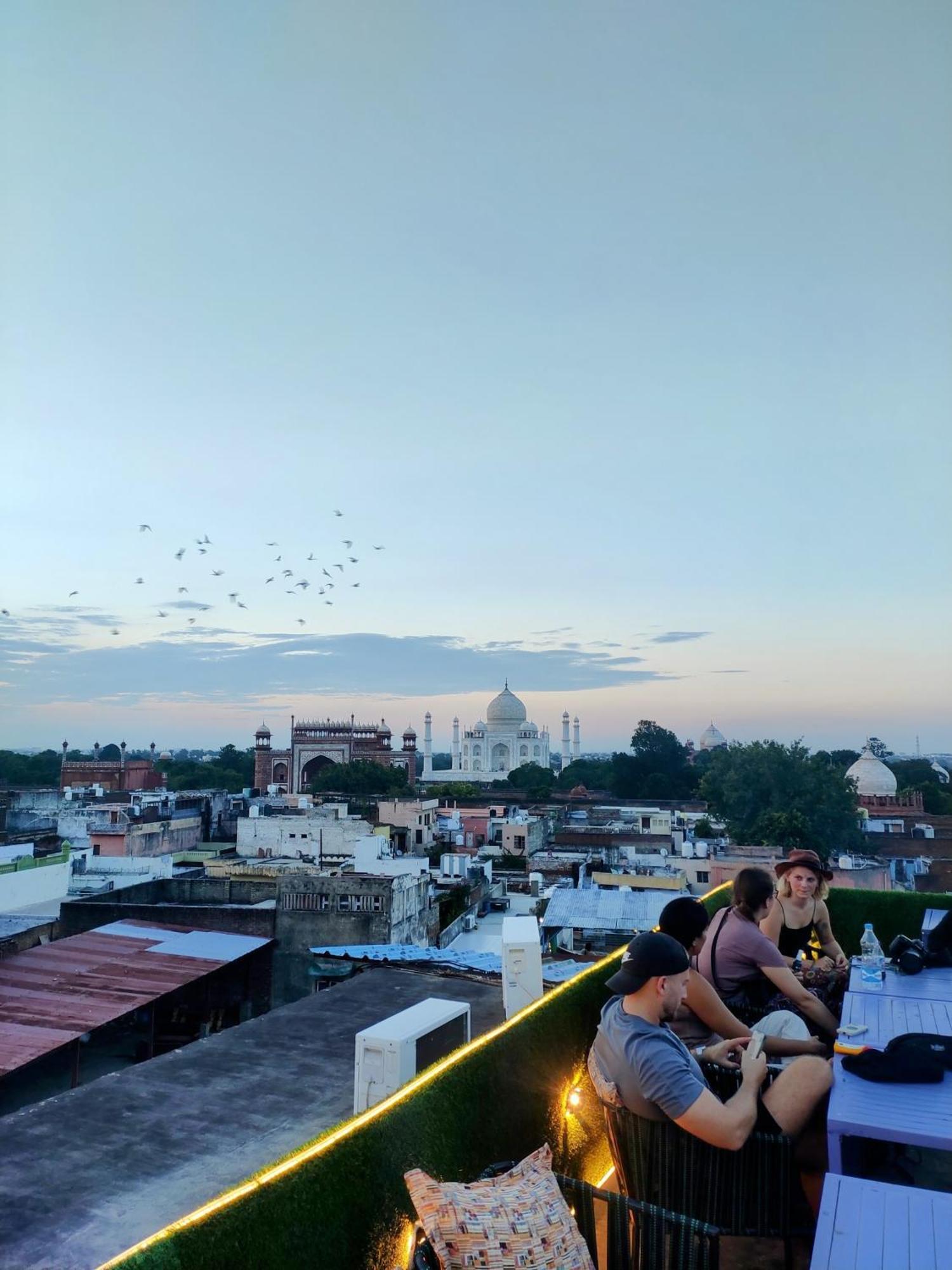 Zigzag Homestay Agra  Εξωτερικό φωτογραφία