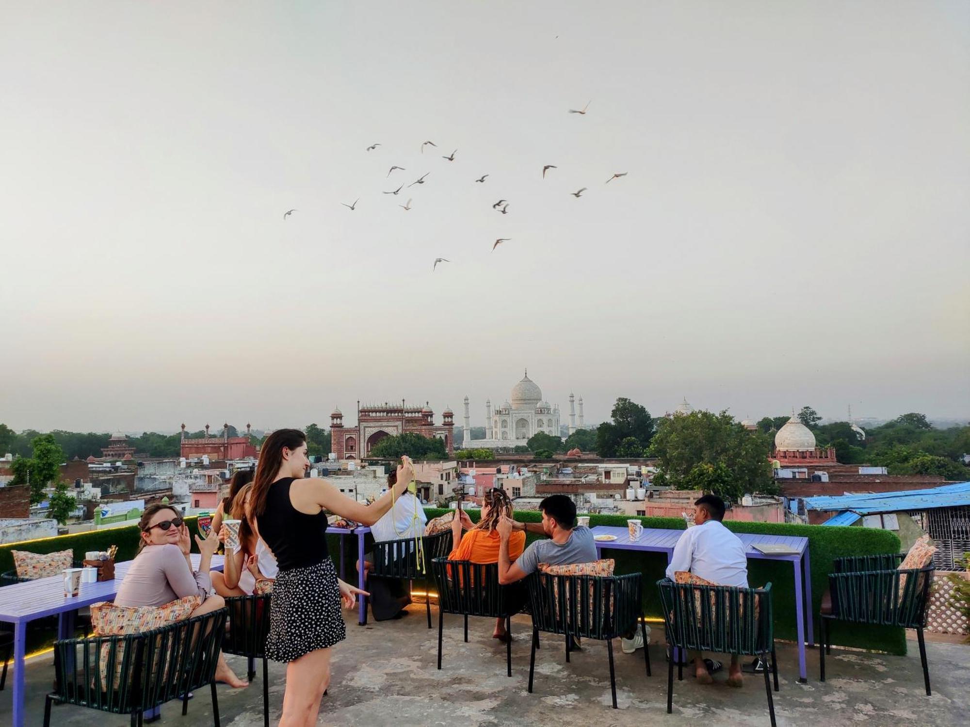 Zigzag Homestay Agra  Εξωτερικό φωτογραφία