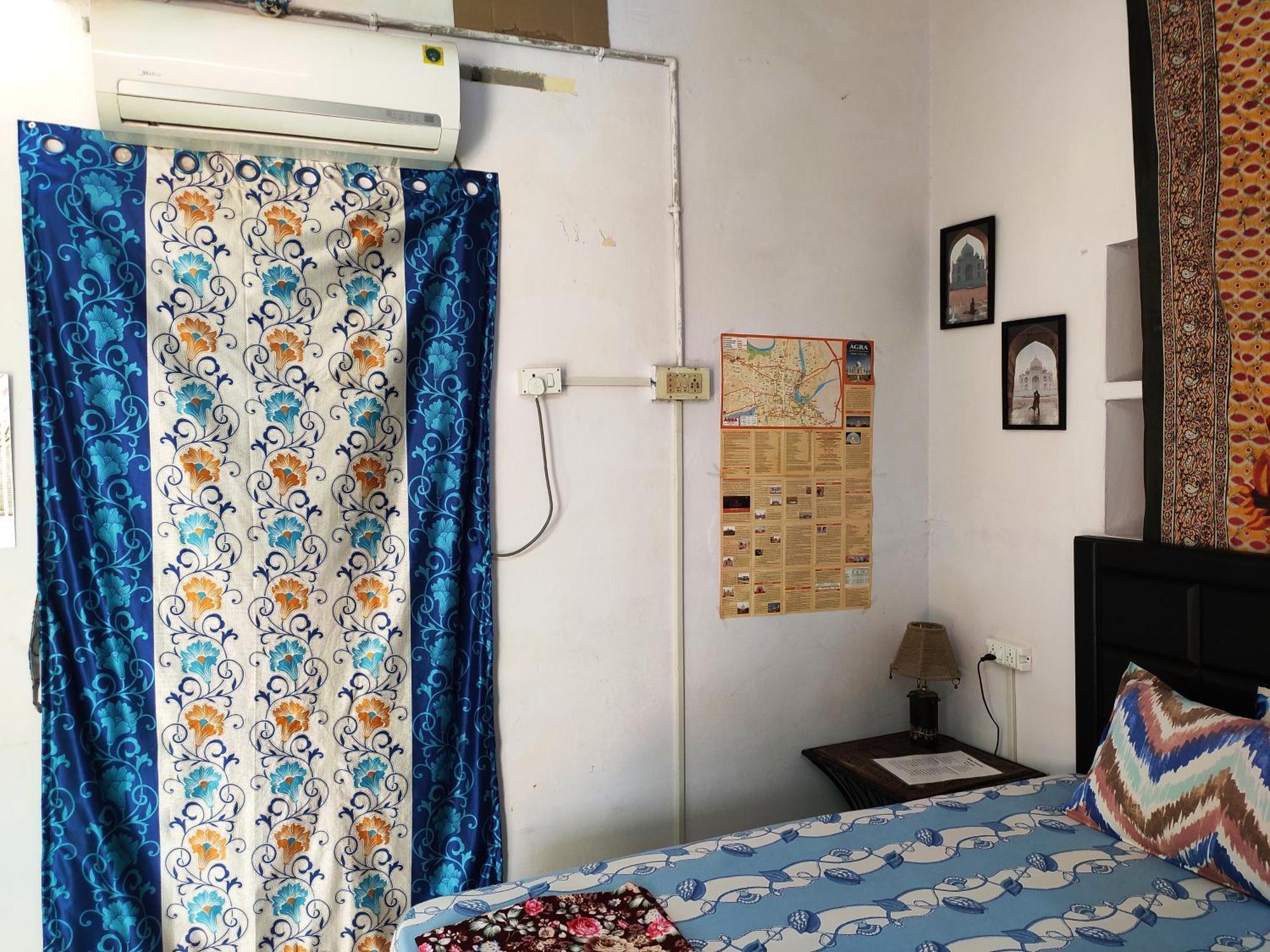 Zigzag Homestay Agra  Εξωτερικό φωτογραφία